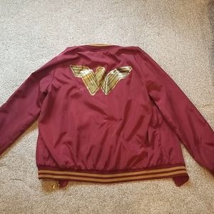 Wonder woman limited edition Hot Topic windbreaker